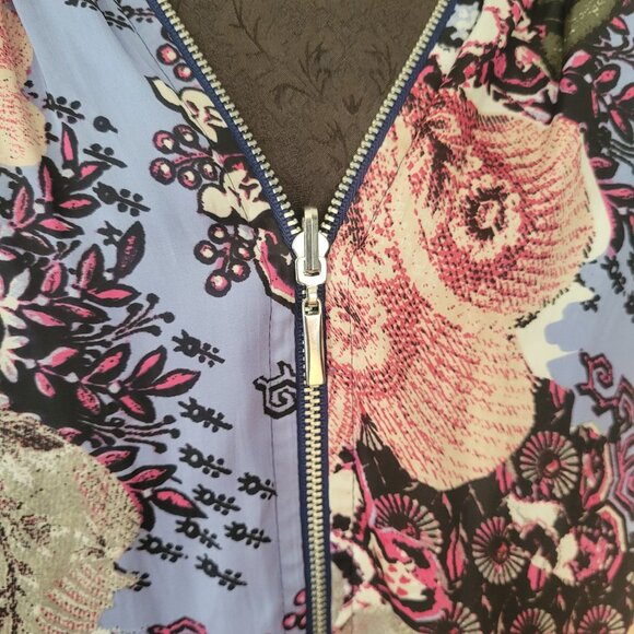 Chicos Reversible Floral Print Bomber Jacket With Zipper Closure & Elastic Cuffs - Picture 2 of 9